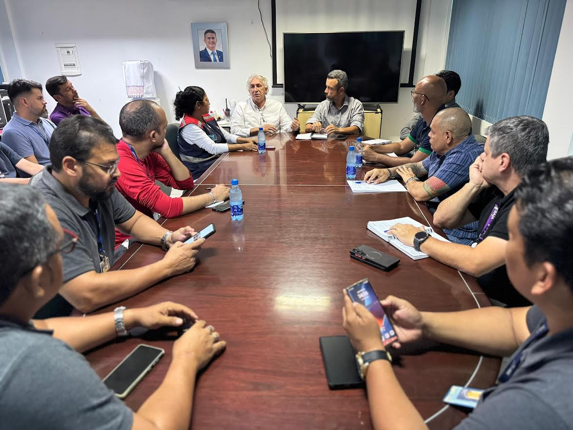 Prefeitura alinha novas operações para retirada de cabos e fios em desuso no ‘Mutirão no Bairro’ no centro histórico