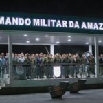 Prefeito David Almeida participa da troca de comando do CMA e reafirma compromisso de cooperação com as Forças Armadas