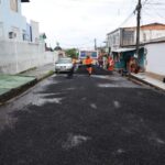Prefeitura de Manaus realiza manutenção asfáltica no bairro Petrópolis