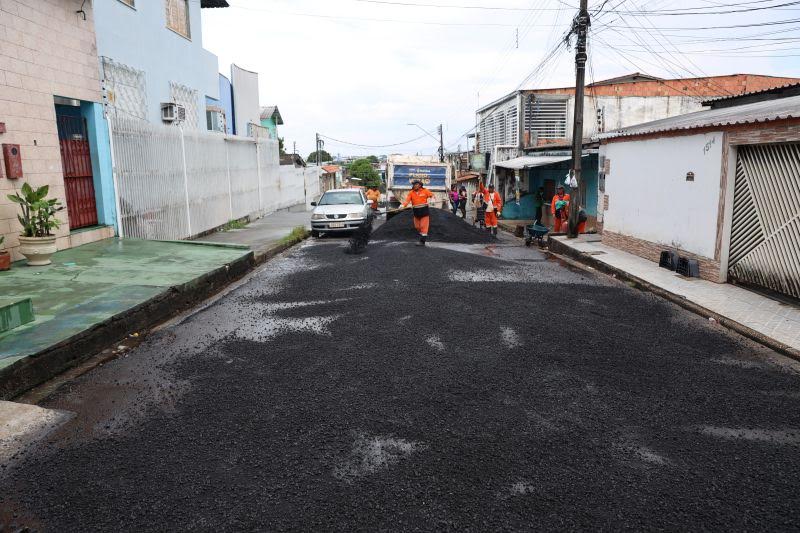Prefeitura de Manaus realiza manutenção asfáltica no bairro Petrópolis