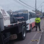 Prefeitura de Manaus apreende micro-ônibus com risco de incêndio e condutora sem habilitação adequada no Centro
