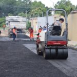 Prefeitura de Manaus leva mais qualidade de vida ao Colônia Santo Antônio com obras de manutenção asfáltica