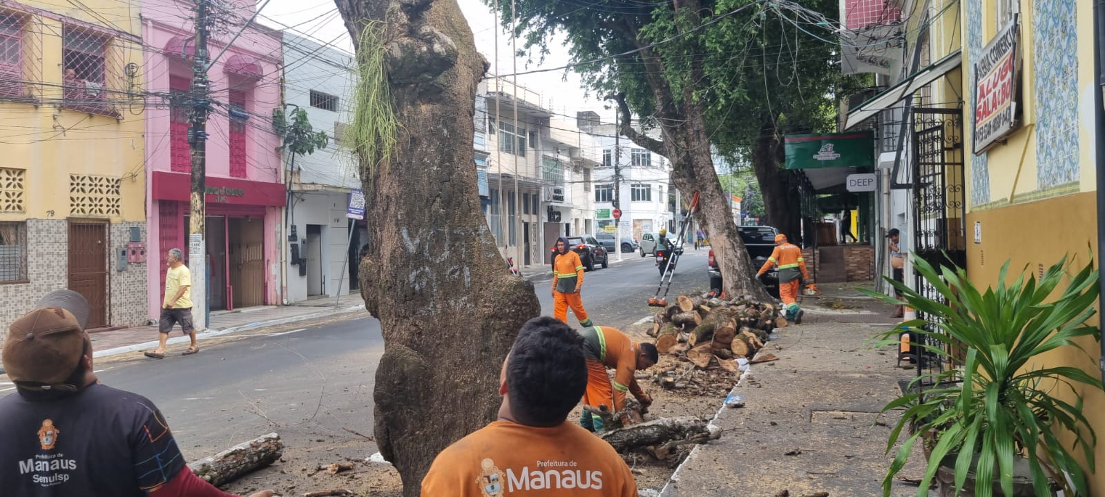 Prefeitura intensifica mutirão e transforma a área central de Manaus