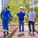 Prefeito David Almeida vistoria obras de assistência social e saúde em Manaus