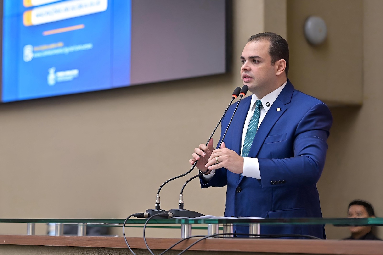 Presidente Roberto Cidade alerta para início do prazo de inscrições para o concurso público da Aleam, nesta quarta-feira, 10/9