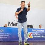 David Almeida lança Bolsa Universidade 2026 com mais de 40 mil vagas em Manaus