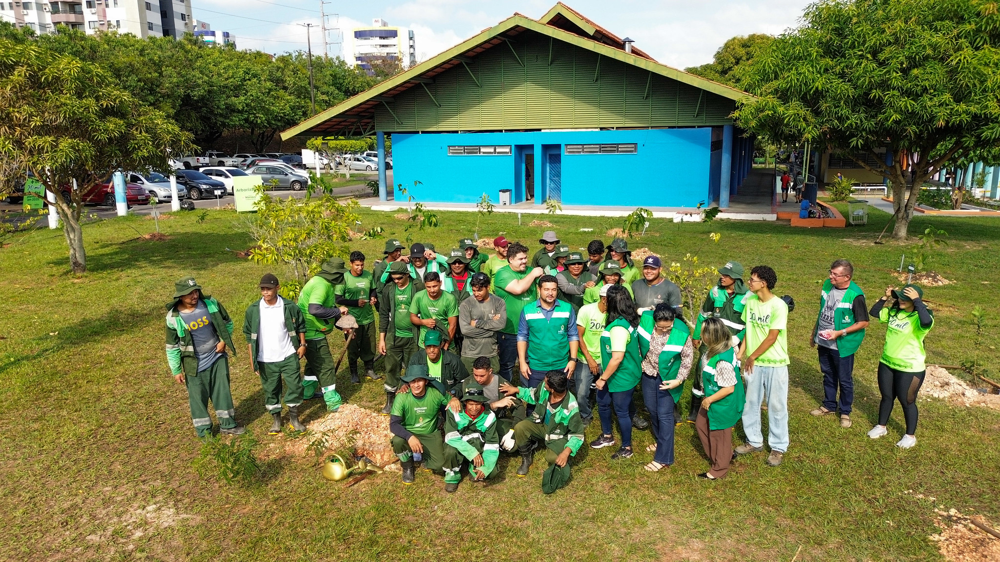 Prefeito David Almeida lança projeto ‘Parque 60+ Verde’ e promove o maior plantio em parque urbano de Manaus
