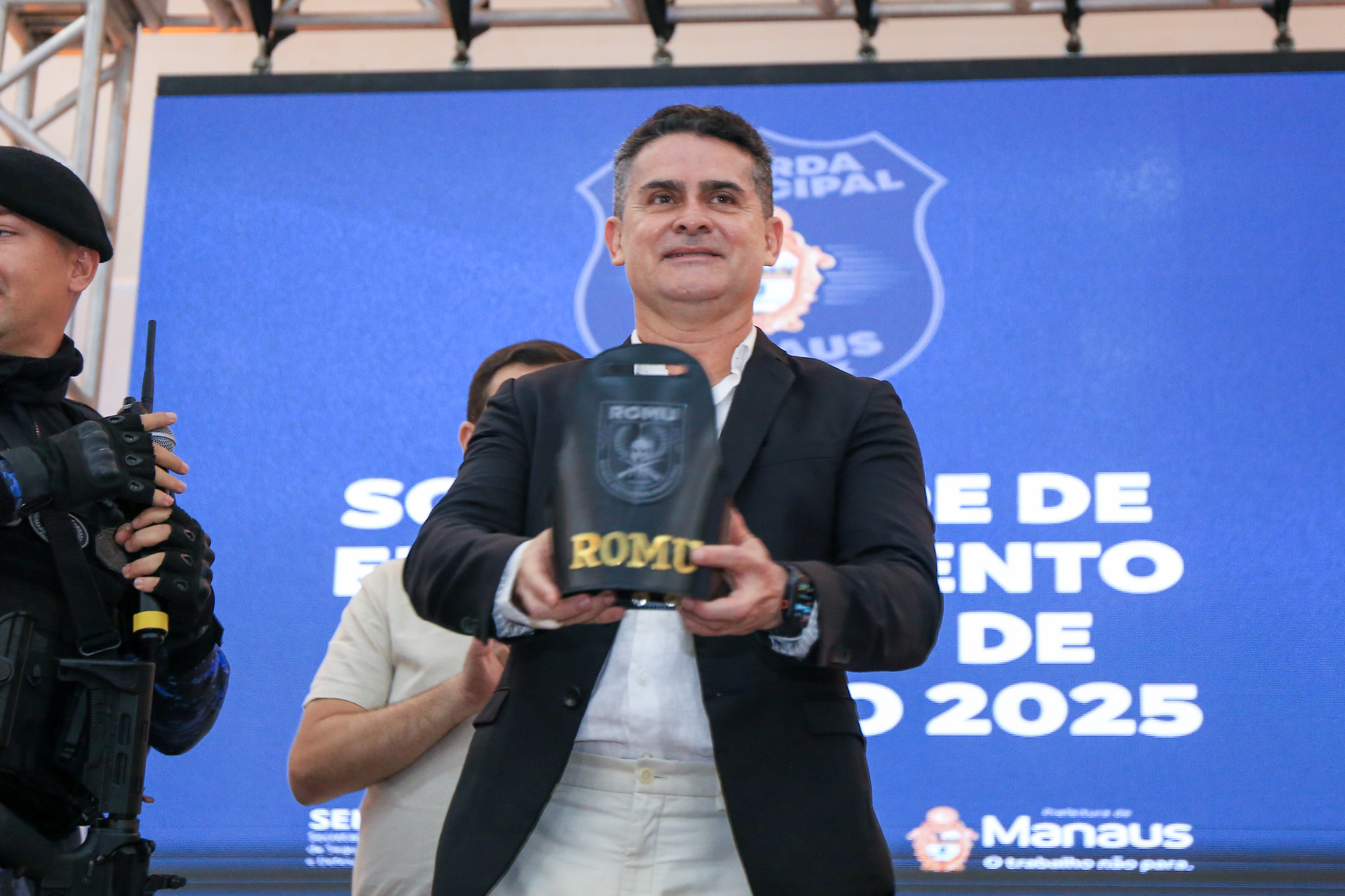 Prefeito David Almeida anuncia novo concurso e destaca fortalecimento da Guarda Municipal de Manaus