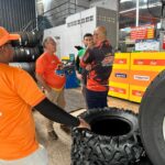 Prefeitura de Manaus realiza força-tarefa e notifica oito empresas por descarte irregular de pneus