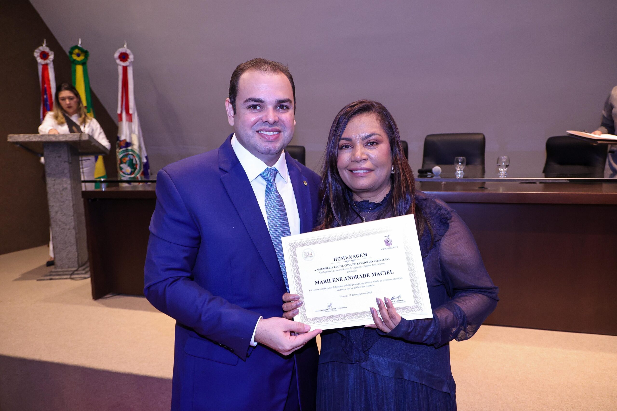 Presidente Roberto Cidade comemora 20 anos da Escola do Legislativo Senador José Lindoso e reforça compromisso institucional da Aleam com a capacitação cidadã