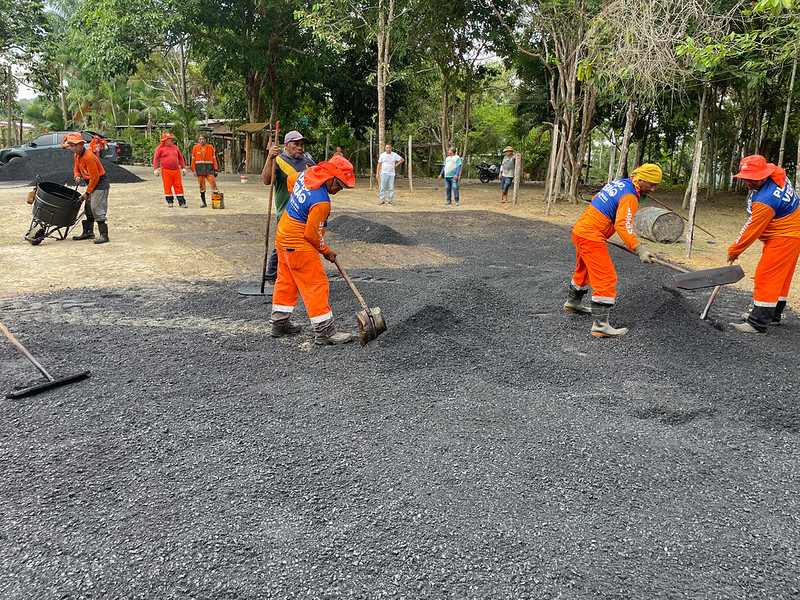 Ramal do Jambo ganha novo asfalto com obras da Prefeitura de Manaus
