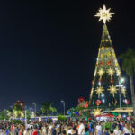 Prefeito David Almeida participa da Caravana Natalina na orla da Ponta Negra e destaca diversidade das programações de 2025
