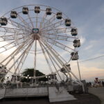 Parada Natalina da prefeitura leva brilho e encanto da magia do Natal à Ponta Negra