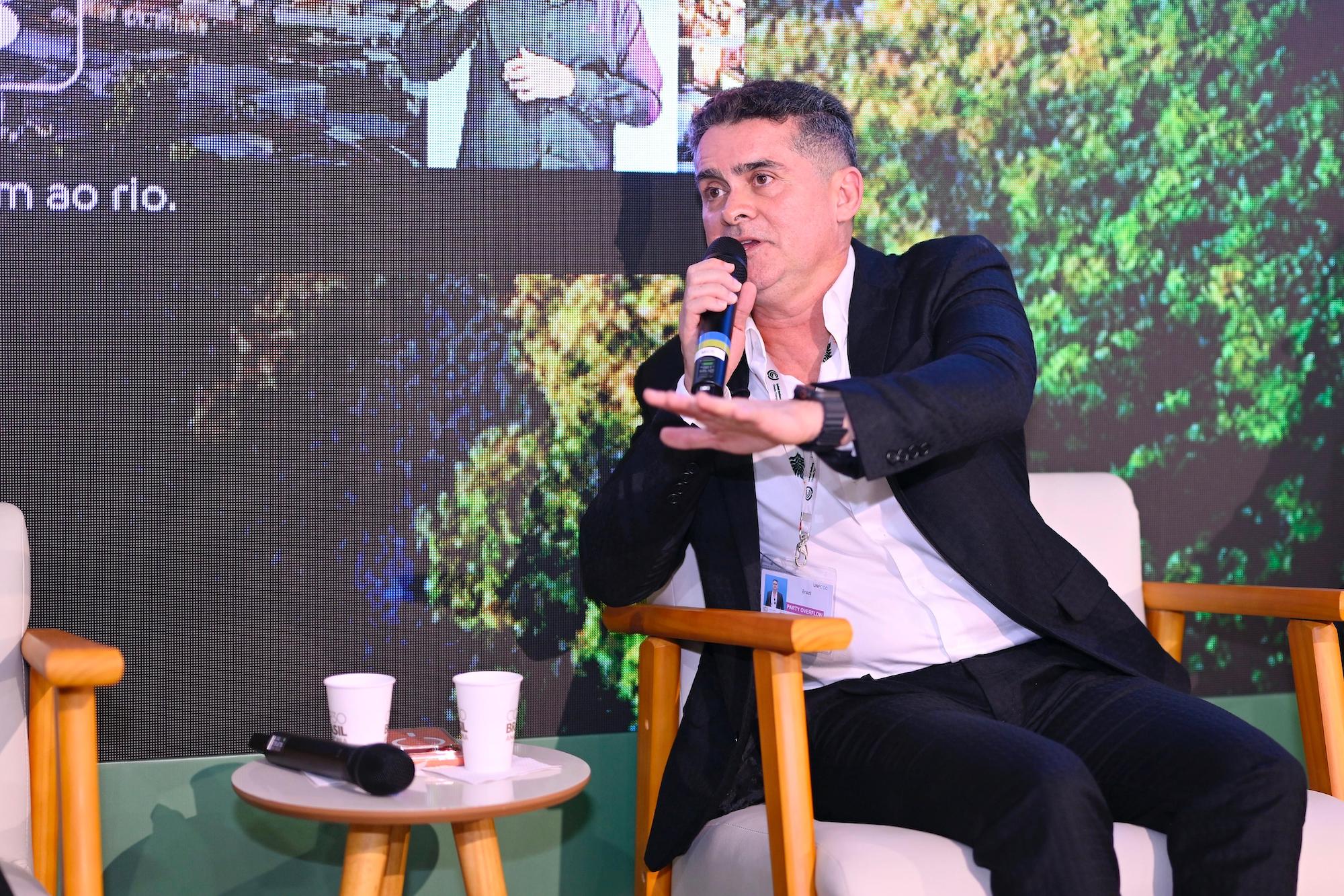 Na COP30, David Almeida pede fortalecimento da governança multinível e financiamento direto para municípios enfrentarem crise climática