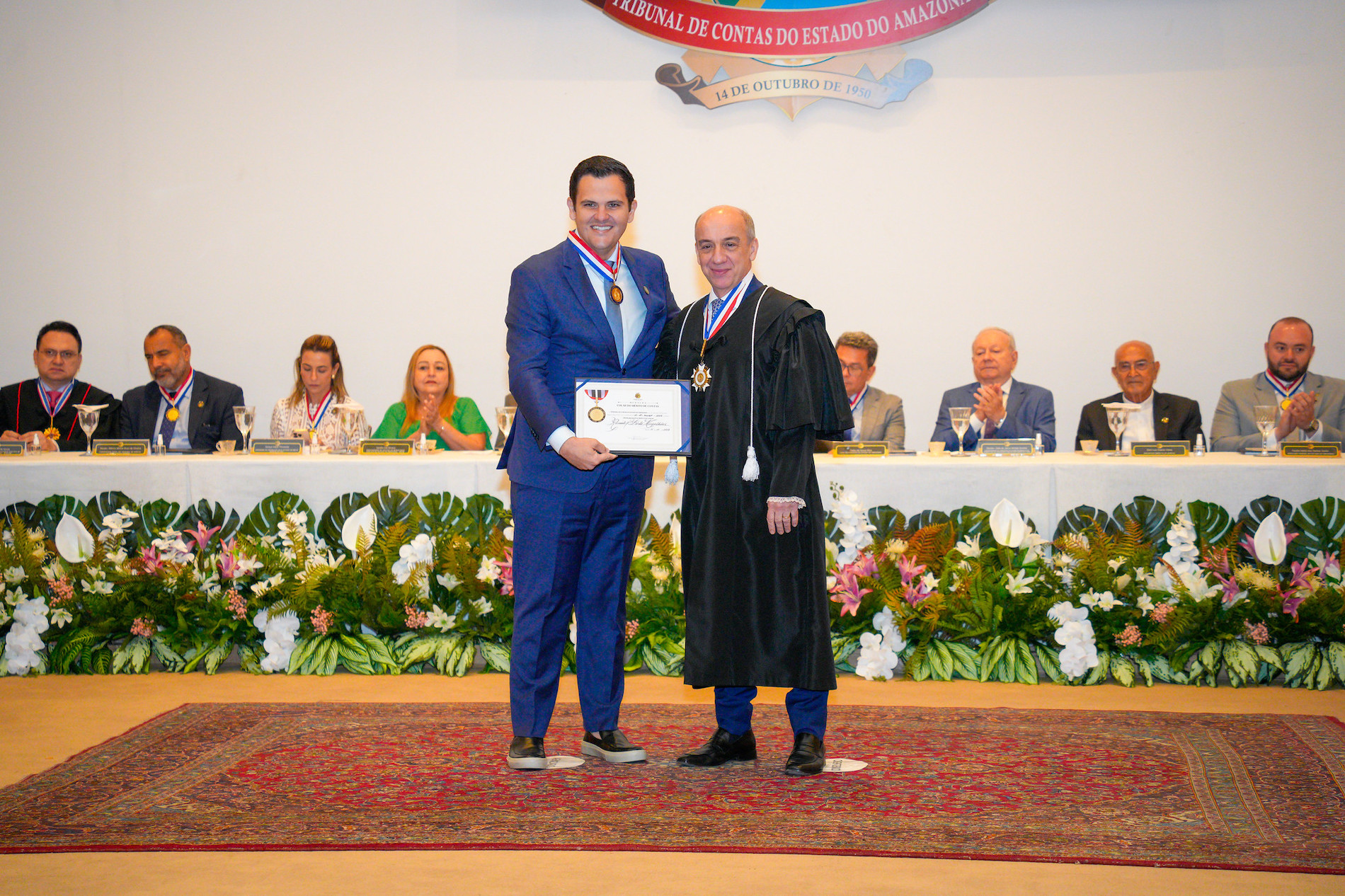 Vice-prefeito Renato Junior recebe Colar do Mérito do TCE-AM pela contribuição no fortalecimento da boa governança e da responsabilidade fiscal no Estado ler mais