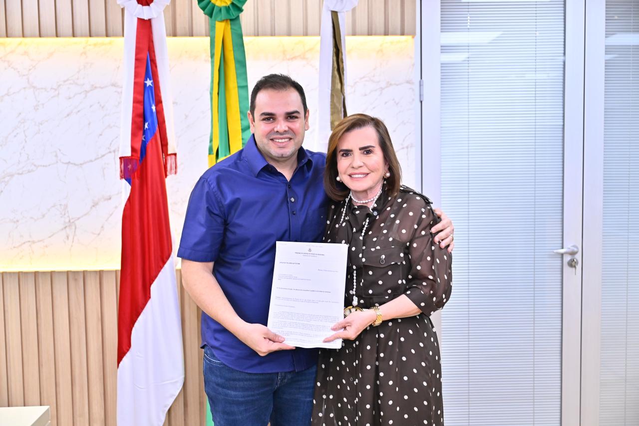 Presidente do TCE-AM apresenta à Aleam anteprojeto de Lei que atualiza data-base dos servidores da Corte