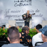 Manaus é palco do evento ‘A Maior Poesia de Improviso do Mundo’ realizado pela prefeitura e recebe o cordelista Oliveira de Panela