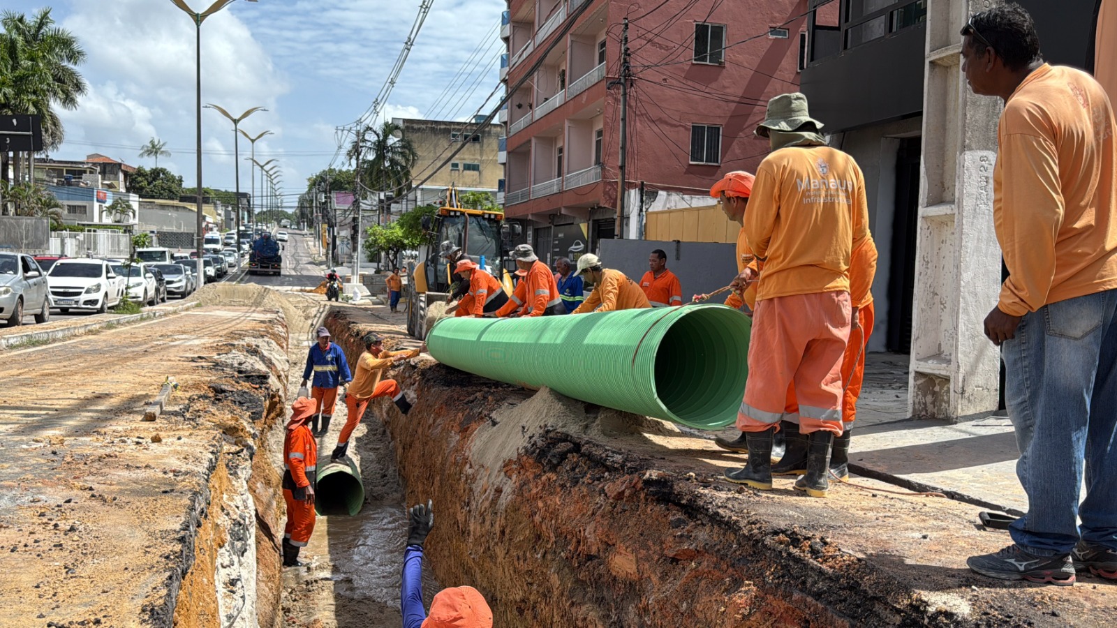 Manaus encerra 2025 com mais de 50 mil metros de drenagem implantados e recuperados pela prefeitura