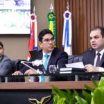 Presidente Roberto Cidade comanda votação que aprovou a LOA 2026, com orçamento superior a R$ 38 bilhões