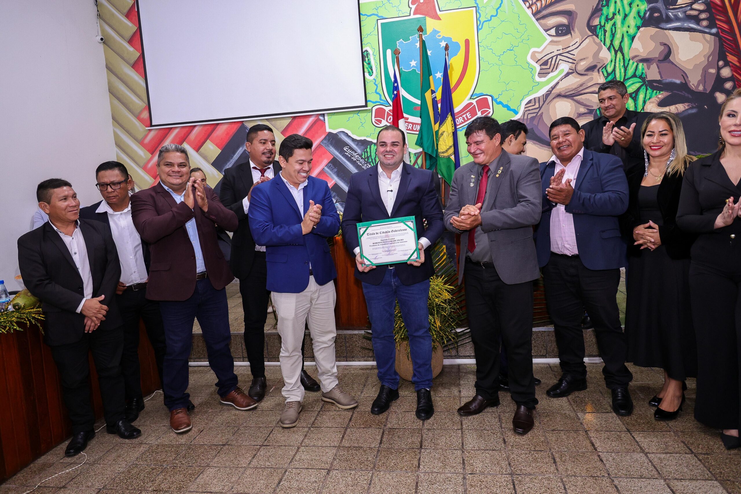 Roberto Cidade se torna cidadão de São Gabriel da Cachoeira, o município mais indígena do Brasil