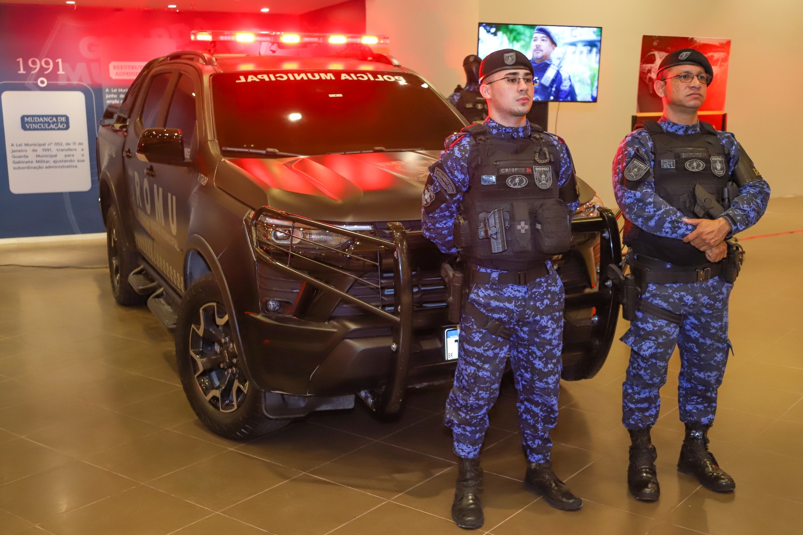 Prefeito David Almeida consolida novo patamar da segurança municipal e arma mais 127 guardas municipais em Manaus