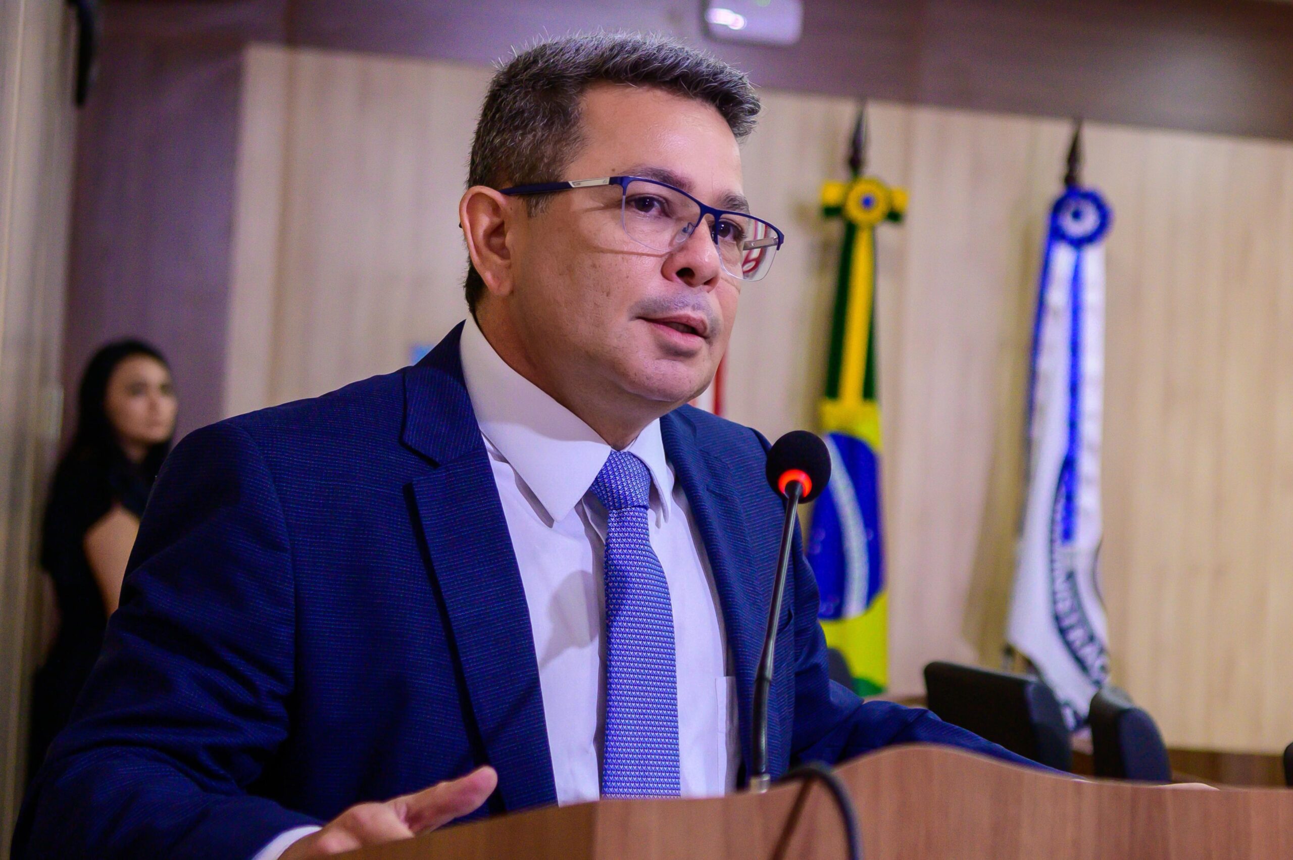 Tadeu de Souza destaca importância de recomeçar e recorda transição, sem atalhos, do Distrito para o Direito