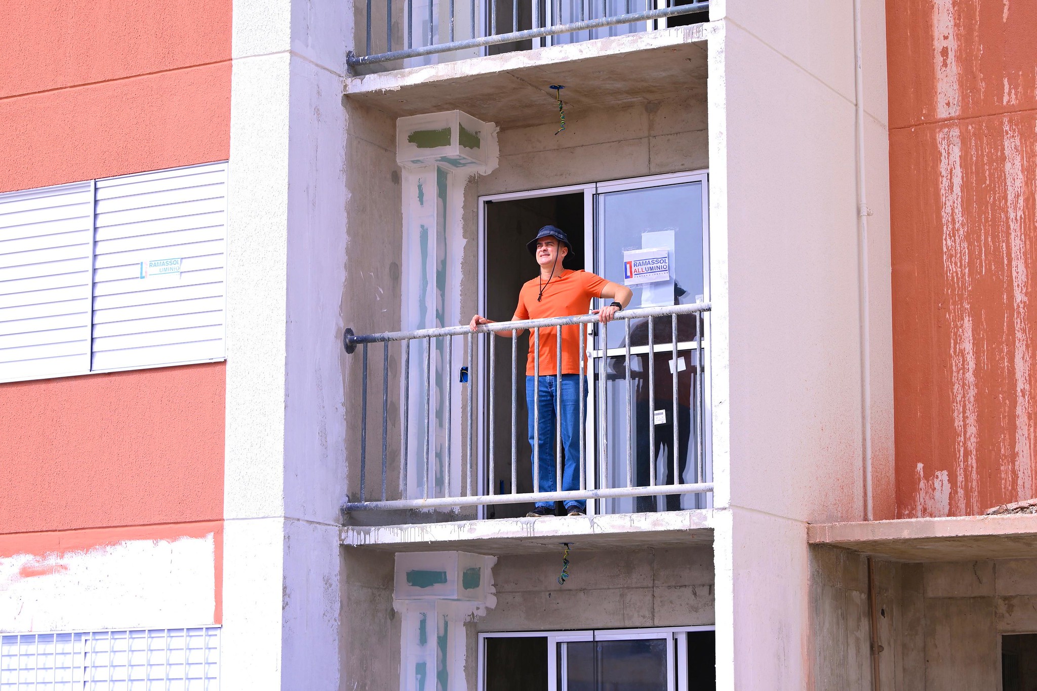 David Almeida eleva padrão do ‘Minha Casa, Minha Vida’ e apresenta modelo habitacional com infraestrutura social integrada