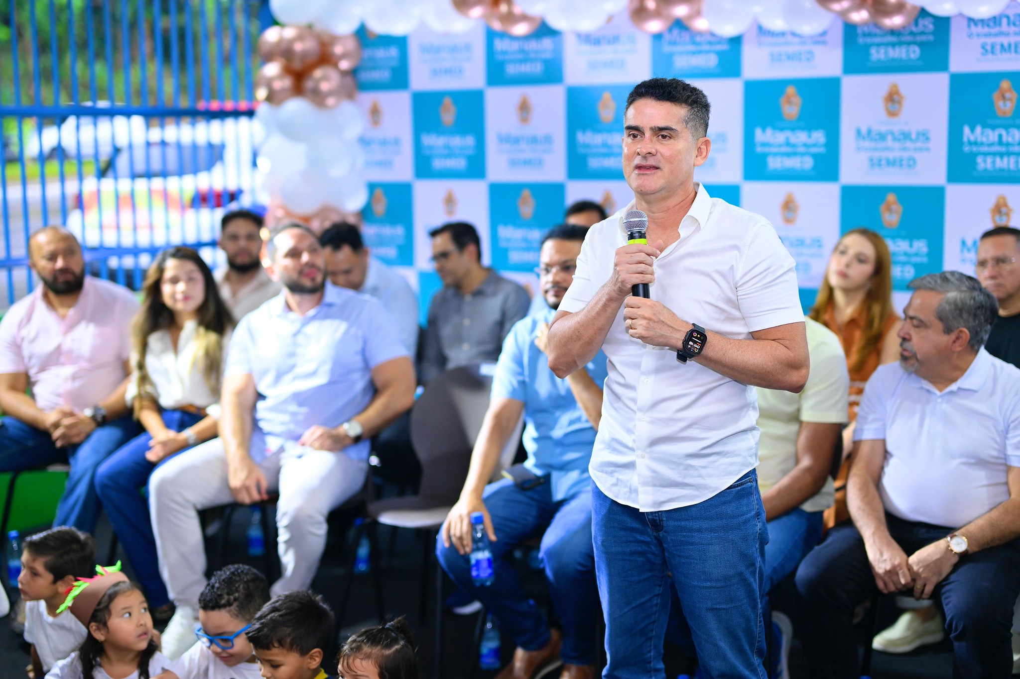 Prefeito David Almeida entrega Cmei reformado na zona Norte e reforça meta de alfabetização na idade certa em Manaus