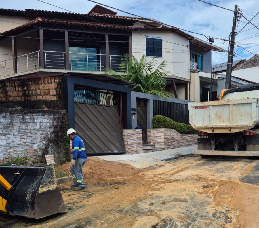 Ageman multa Águas de Manaus em R$ 255,5 mil por atraso de 24 dias na recomposição de calçada