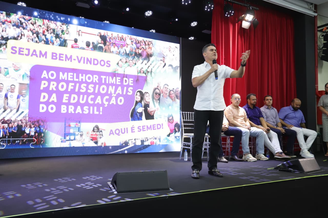David Almeida dá boas-vindas a mil novos servidores da educação e reforça avanço histórico da rede municipal de Manaus