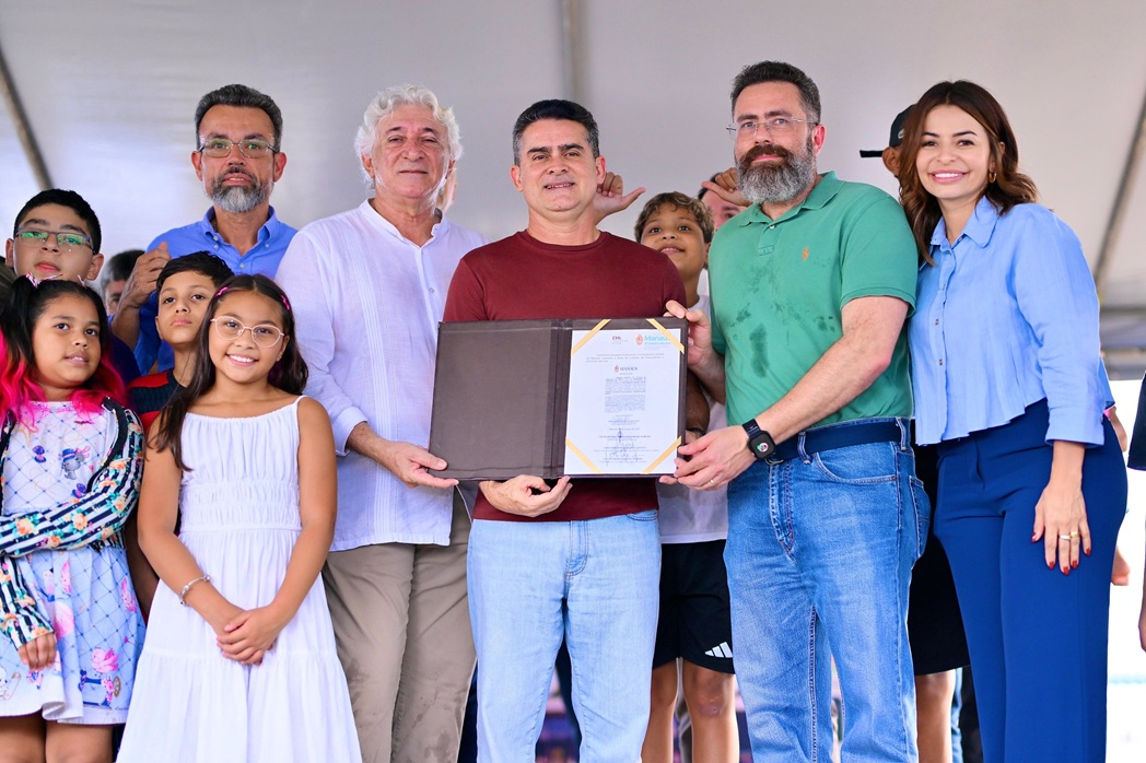 David Almeida lança pedra fundamental do Aquário de Manaus e anuncia corredor turístico coberto na rua Bernardo Ramos