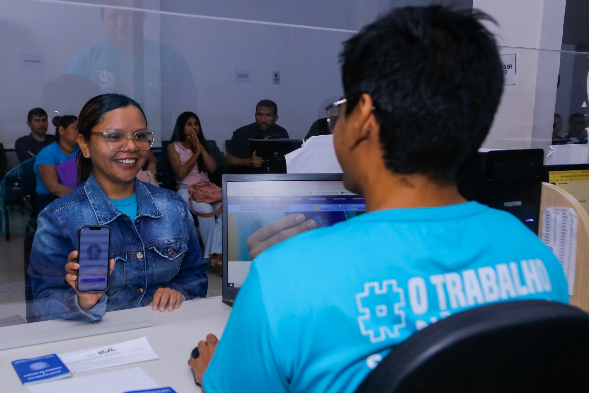 Sine Manaus oferta 369 vagas de emprego nesta quinta–feira, 12/3