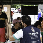 Prefeitura de Manaus leva serviços essenciais à população em ação na Ponta Negra