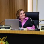 Evento no TCE-AM celebra protagonismo feminino com entrega de medalha de honra no dia 16 de abril