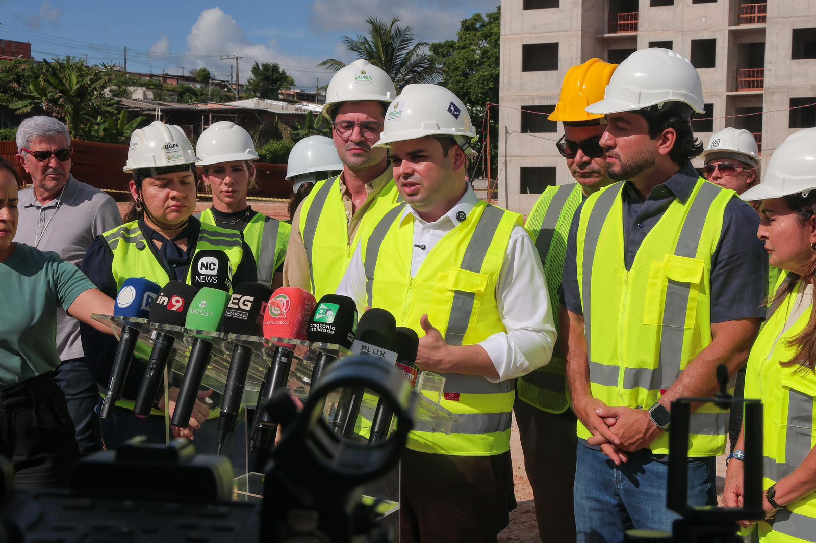Amazonas Meu Lar: governador interino Roberto Cidade acompanha avanço das obras no Residencial Tarumã
