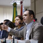 Mais de 14 mil servidores da Segurança terão reajuste de 4,14%, anuncia o governador interino Roberto Cidade