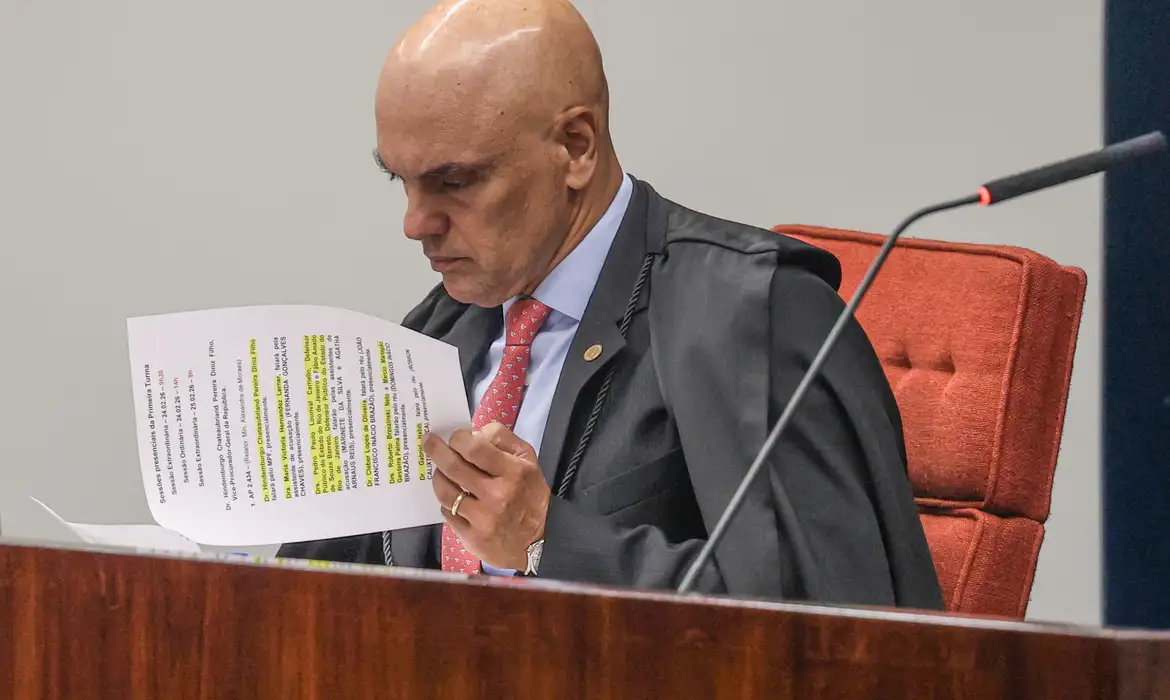 Moraes cobra ação do governo brasileiro para extradição de Zambelli