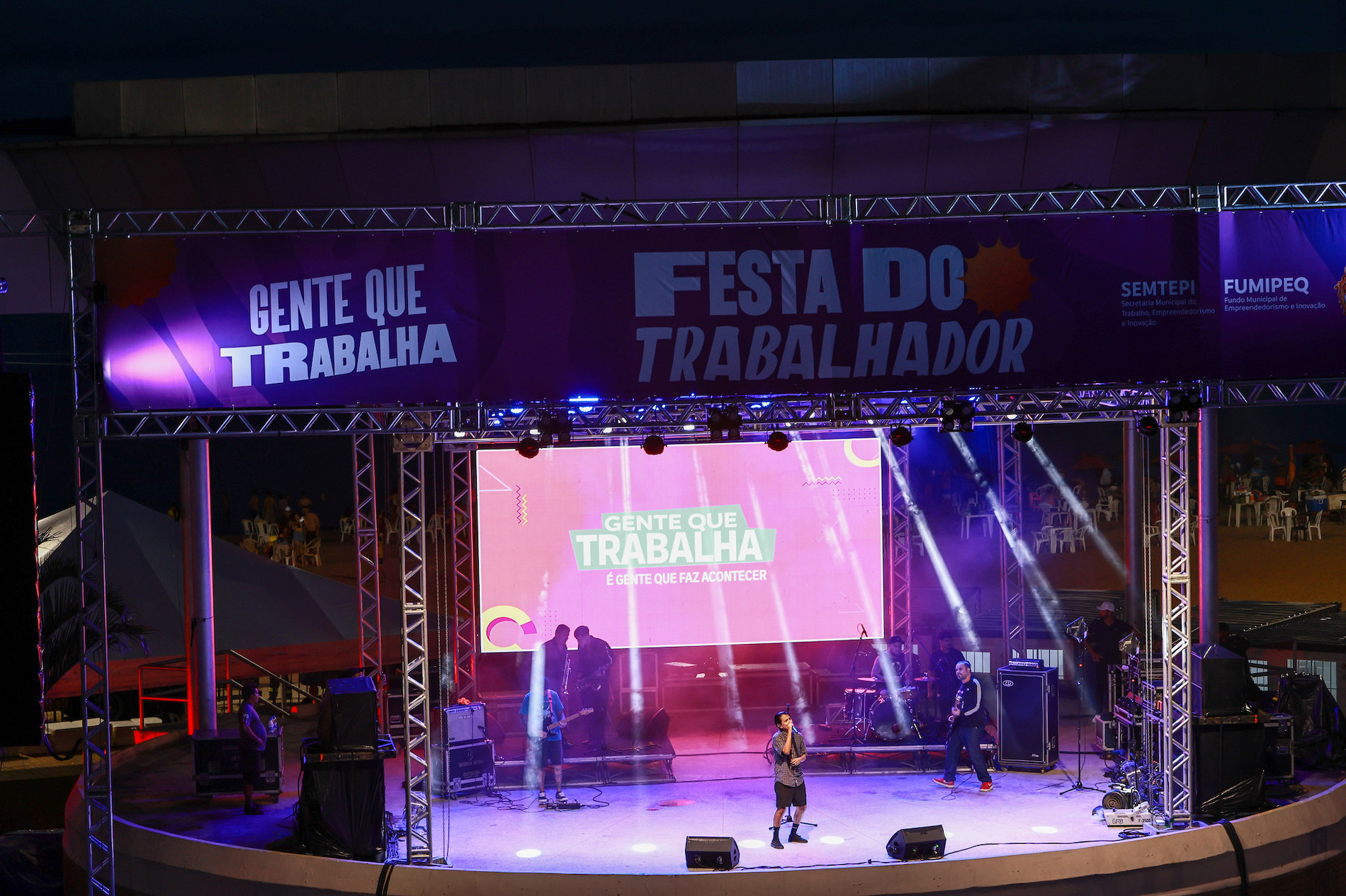 Festa do Trabalhador na Ponta Negra une lazer, empreendedorismo e valorização aos trabalhadores Caixa de entrada Pesquisar todas as mensagens com o marcador Caixa de entrada