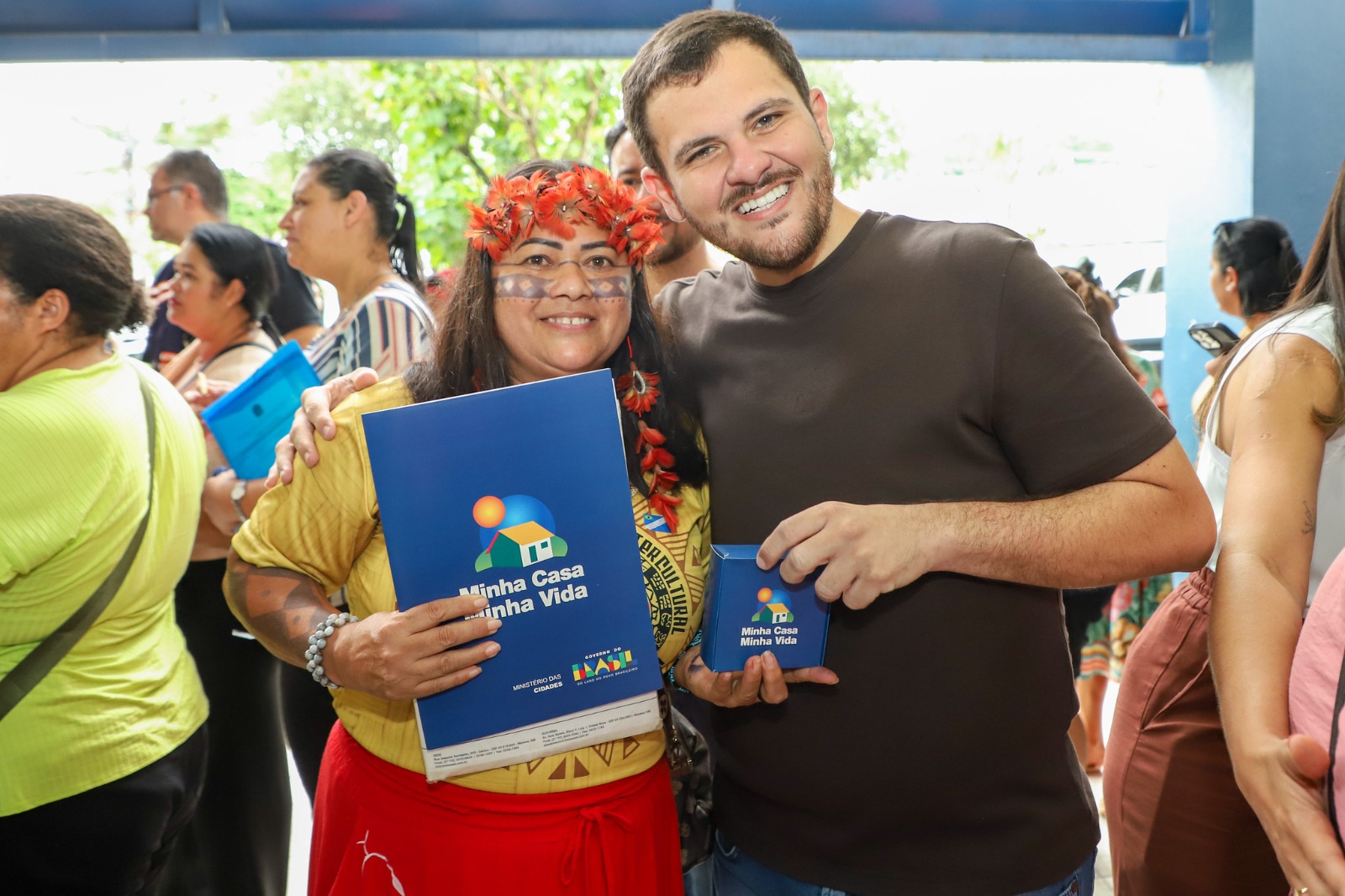 Prefeito Renato Junior conclui entrega das chaves às 576 famílias contempladas com as moradias dos residenciais Morar Melhor e resgata a cidadania de mais de 2 mil pessoas