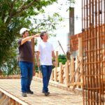 Prefeito Renato Junior fiscaliza obras da nova USF de Flores que será referência para mais de 66 mil famílias
