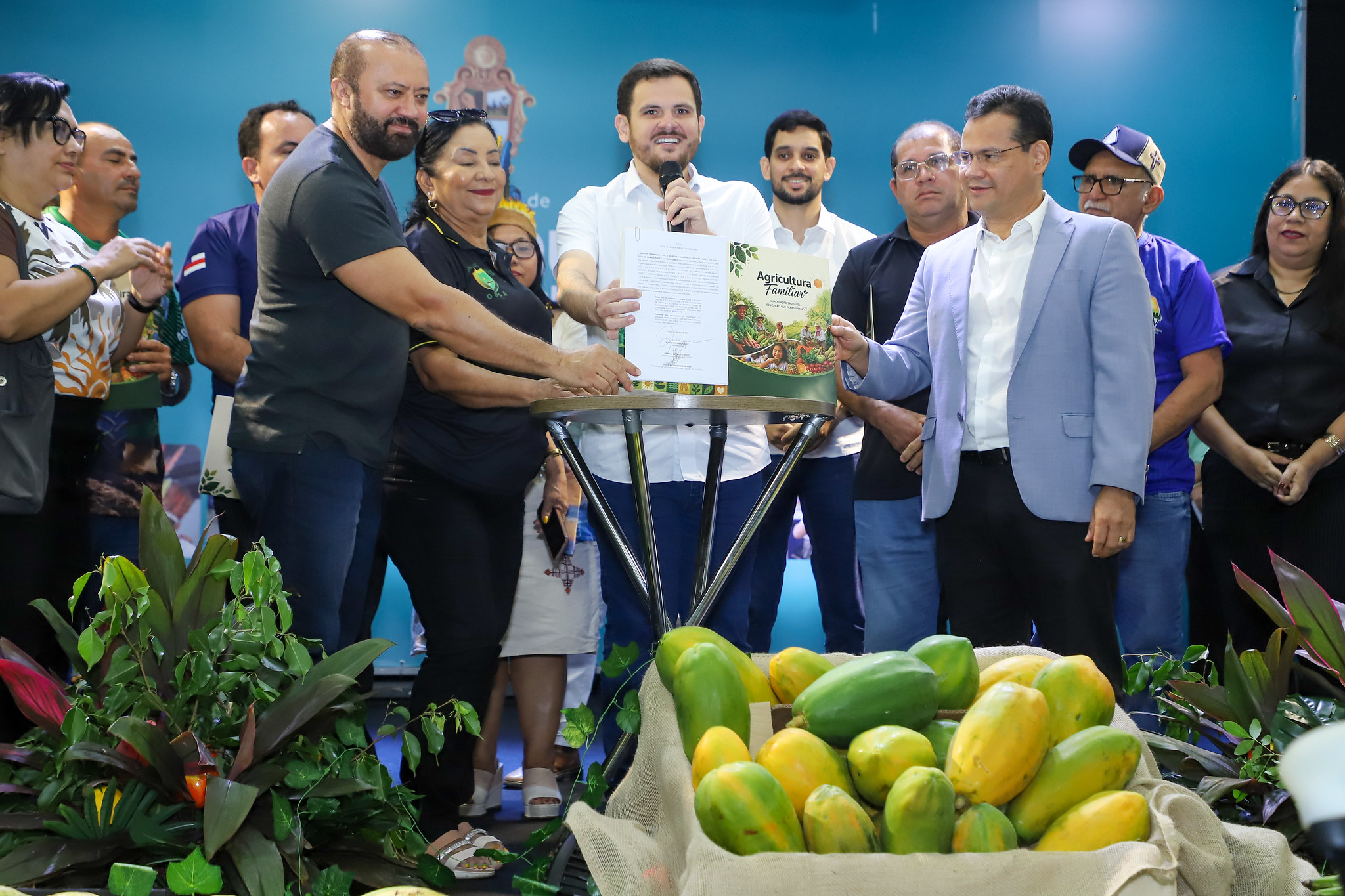 Prefeito Renato Junior anuncia investimento de R$ 20 milhões em alimentos da agricultura familiar para a merenda das escolas municipais