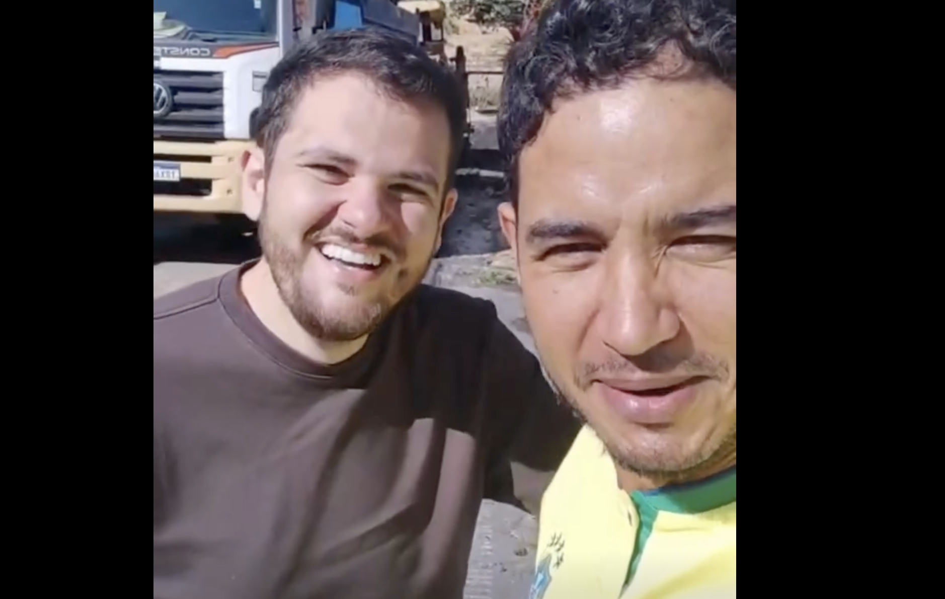 Morador se emociona ao encontrar Renato Junior em fiscalização surpresa e diz esperar há 14 anos por recuperação de rua