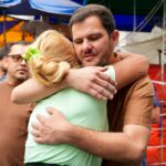 Renato Junior entrega primeiras bancas padronizadas e inicia transformação do comércio popular no Centro de Manaus