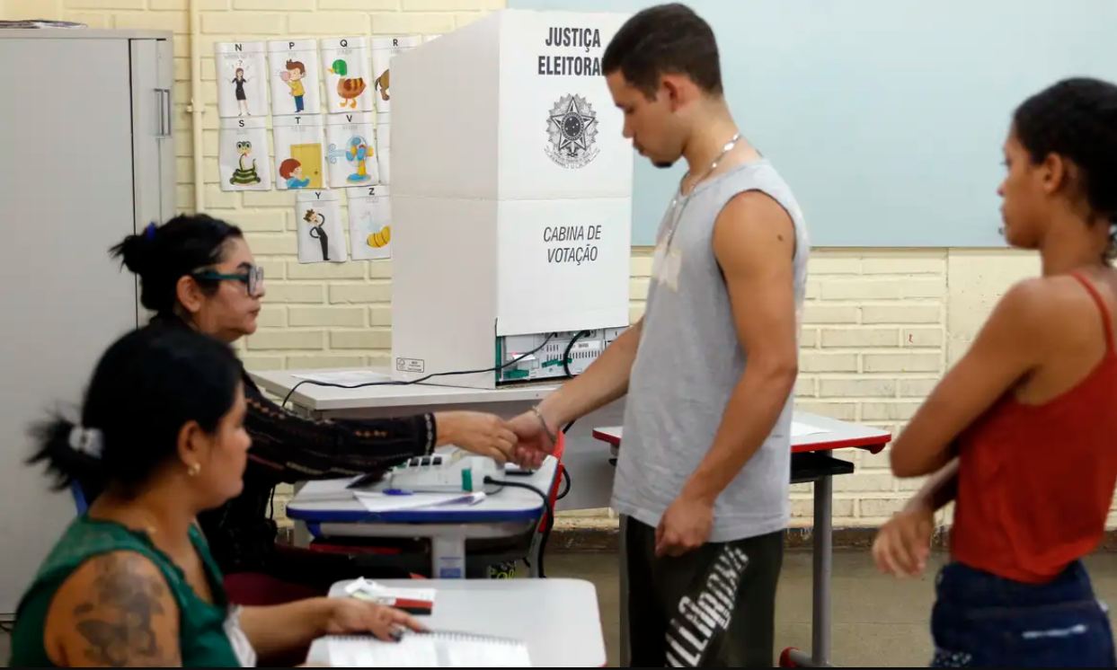 Com envelhecimento da população, eleitorado jovem recua 22% em 16 anos