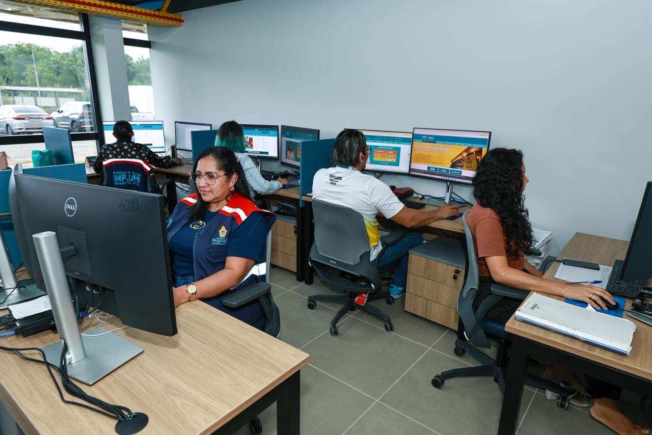 De janeiro a julho, prefeitura analisa mais de 4,5 mil engenhos publicitários e reforça ordenamento da publicidade em Manaus