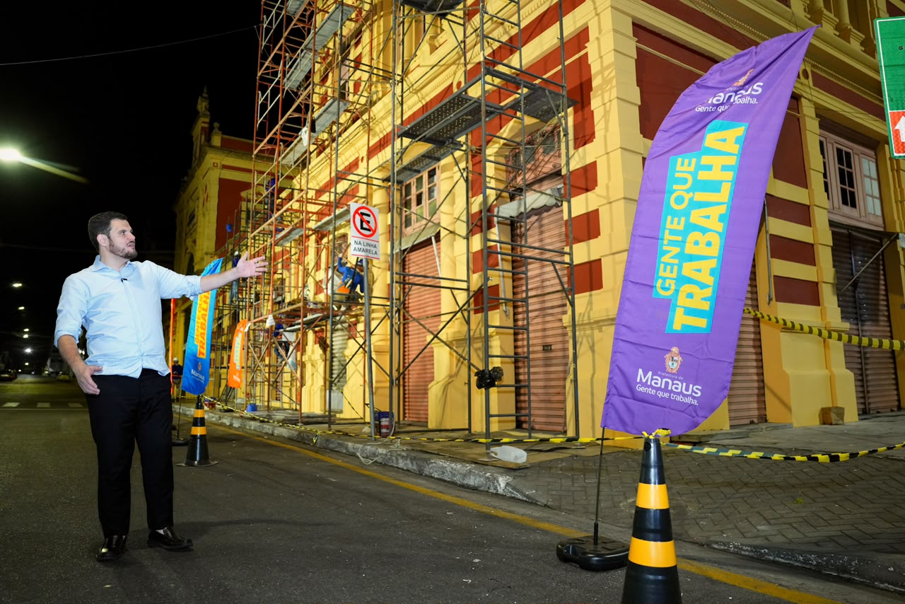 Prefeito Renato Junior vistoria avanço de obra de recuperação da estrutura do Mercado Adolpho Lisboa