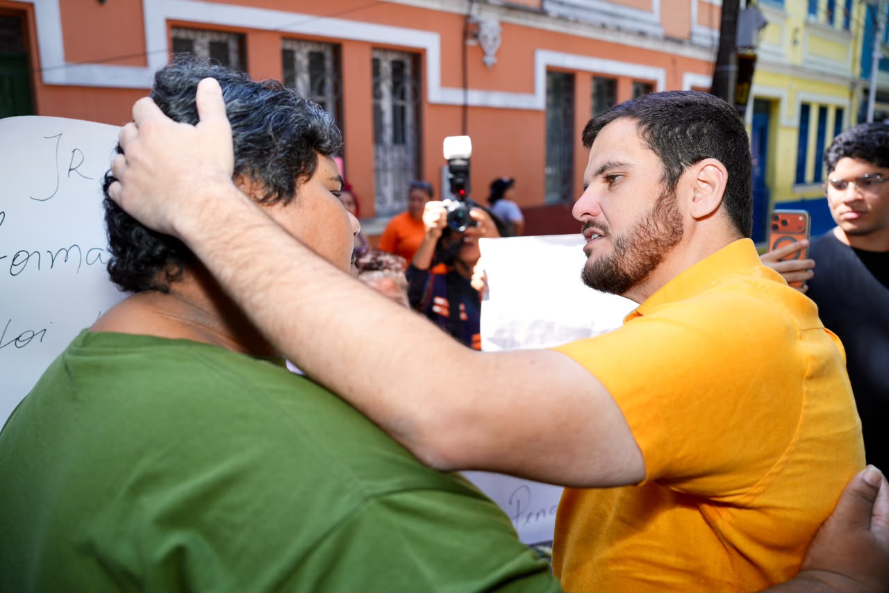 Prefeito Renato Junior firma compromisso com ambulantes da Ferreira Pena e garante continuidade das atividades dentro das normas municipais