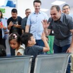 Governador Roberto Cidade visita Hospital Francisca Mendes e conhece tecnologia utilizada em cirurgias cardíacas pediátricas