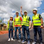Roberto Cidade acompanha o andamento das obras de pavimentação em Autazes