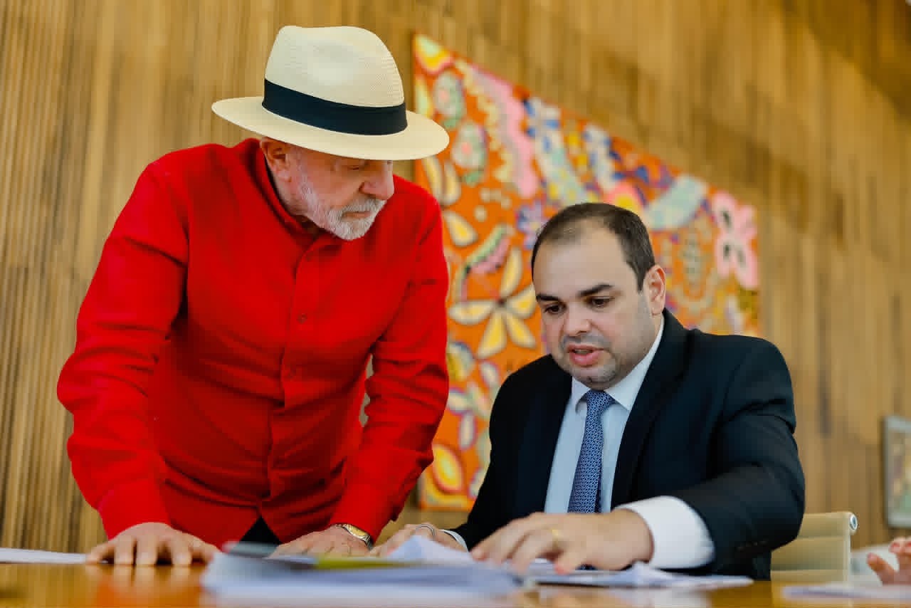 Roberto Cidade se reúne com Lula e busca apoio federal para enfrentar estiagem que pode impactar 300 mil famílias no Amazonas